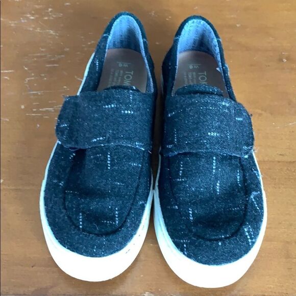 TOMS Altair wool slip ins. Size 6 - Picture 1 of 3